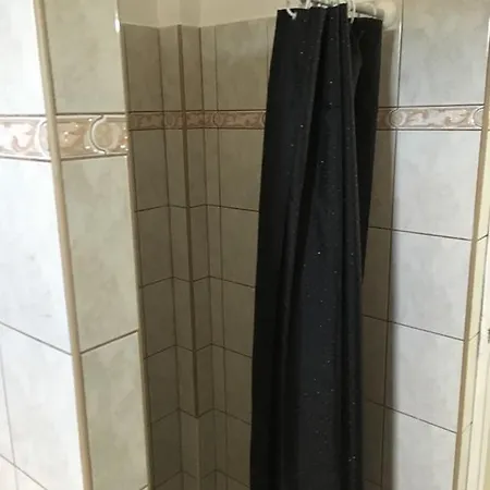 ゲストハウス Hiv-lak