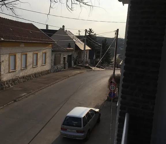 Hiv-lak Гостьовий будинок *