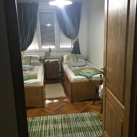 Guest house Hiv-lak *