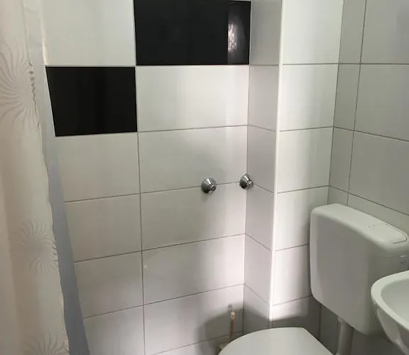 Guest house Hiv-lak *